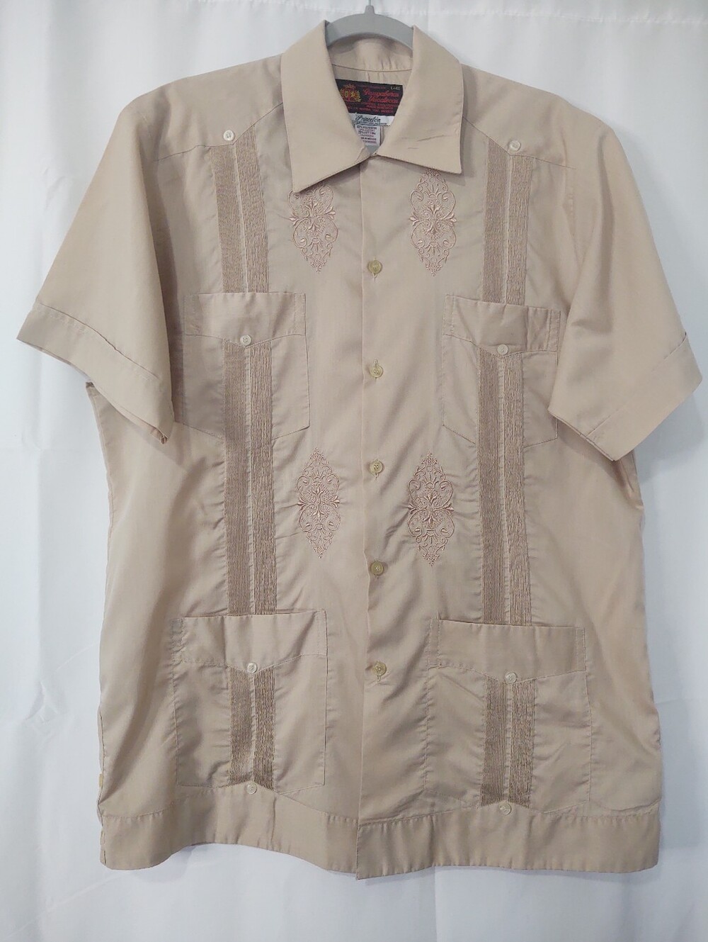 Guayaberas Yucatecas Men Beige Embroidered Short-Sleeve Shirt Large Pre-owned
